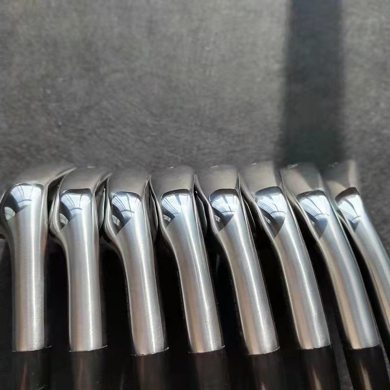 2025 Herren Rechtshänder 200 G – Golf Club Iron Set Bewertung und Preis